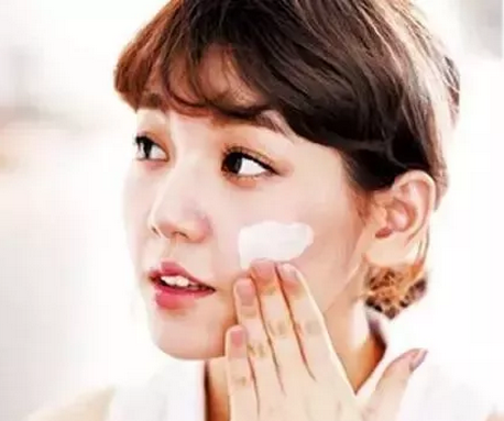 防曬霜和隔離霜有什么區(qū)別？