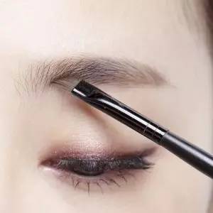 眉毛如何畫才好看？畫好眉毛的方法！