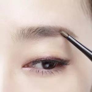 眉毛如何畫才好看？畫好眉毛的方法！
