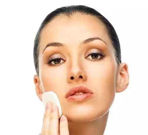 暈妝怎么辦？6個(gè)防暈妝最有效的方法！