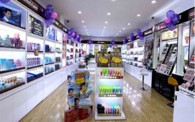 如何經(jīng)營好一家化妝品店？